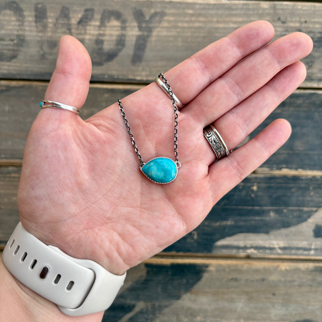 The "Adorn" Necklace