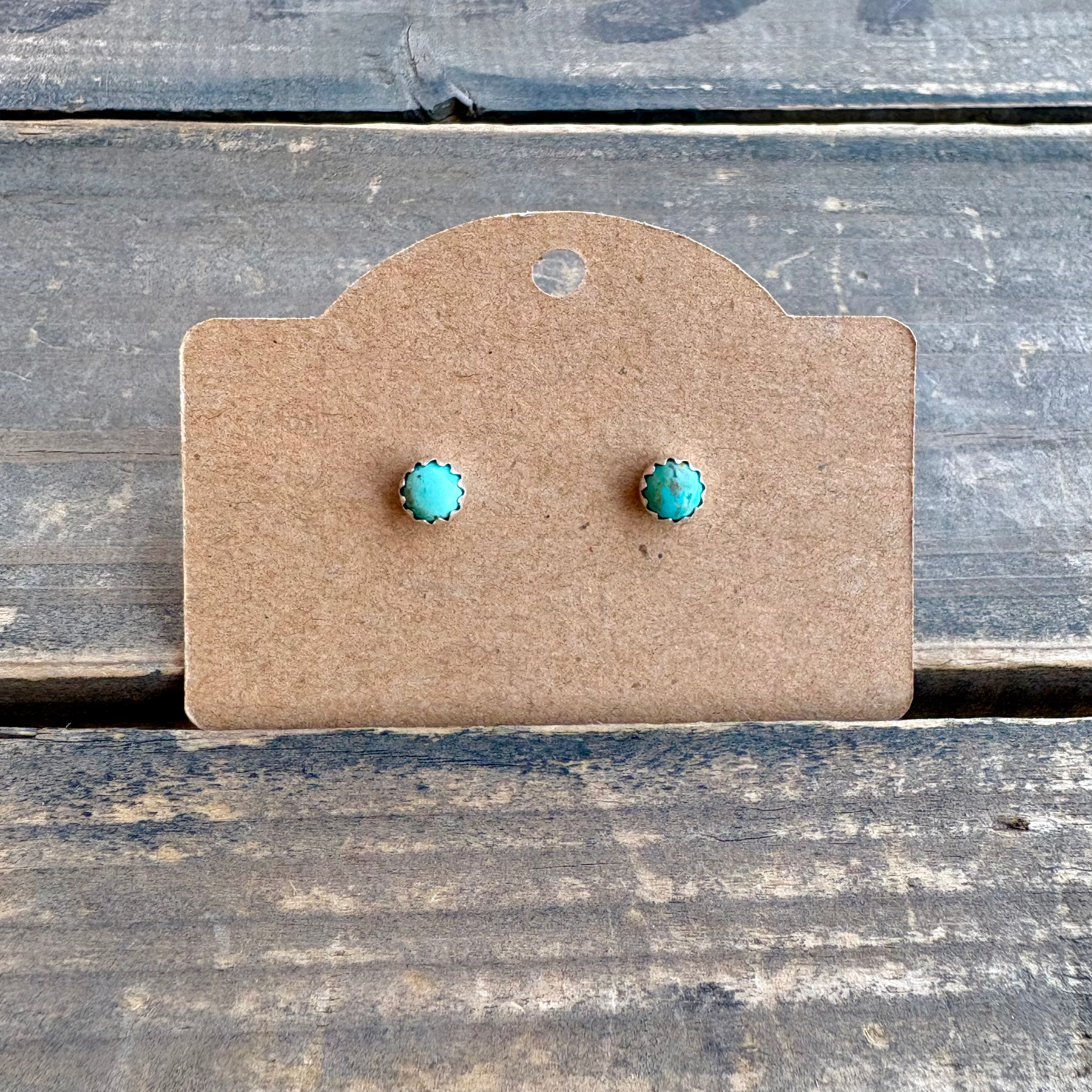 Dainty Kingman Studs